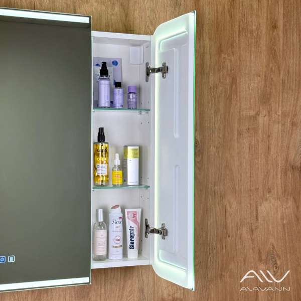 Зеркало-шкаф Лана Плюс 80x80 с подсветкой, часами и подогревом - изображение 7