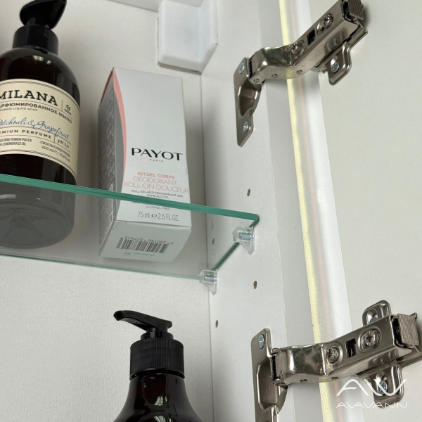 Зеркало-шкаф трюмо Косметик Лайт Плюс 80x80 с подсветкой, часами и подогревом - изображение 5